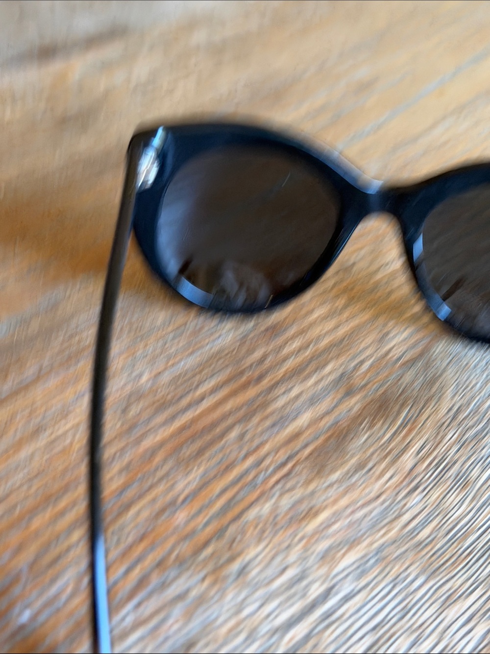 Tory Burch Oversized Black Women's Sunglasses - Picture 5 of 7